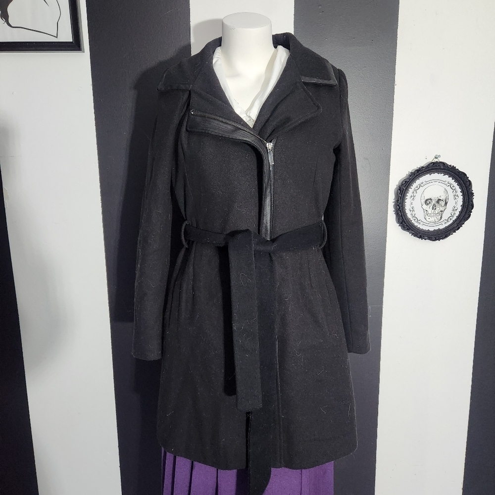 Badgley Mischka Black Women's Belted Coat